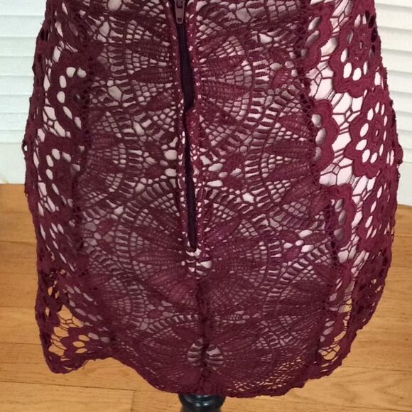 NWT Francesca halter laceover lined dress zipback - Picture 7 of 7